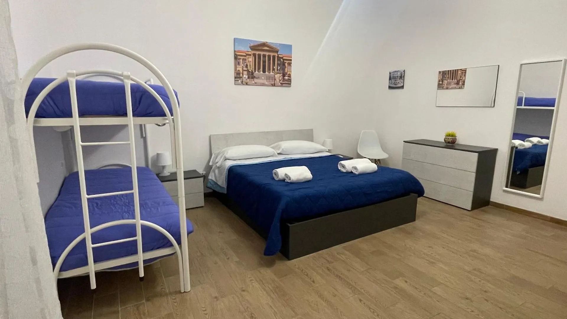 Le Colonne Del Massimo - Apartment In Front Of Massimo Theatre Palermo 0*,  Italia