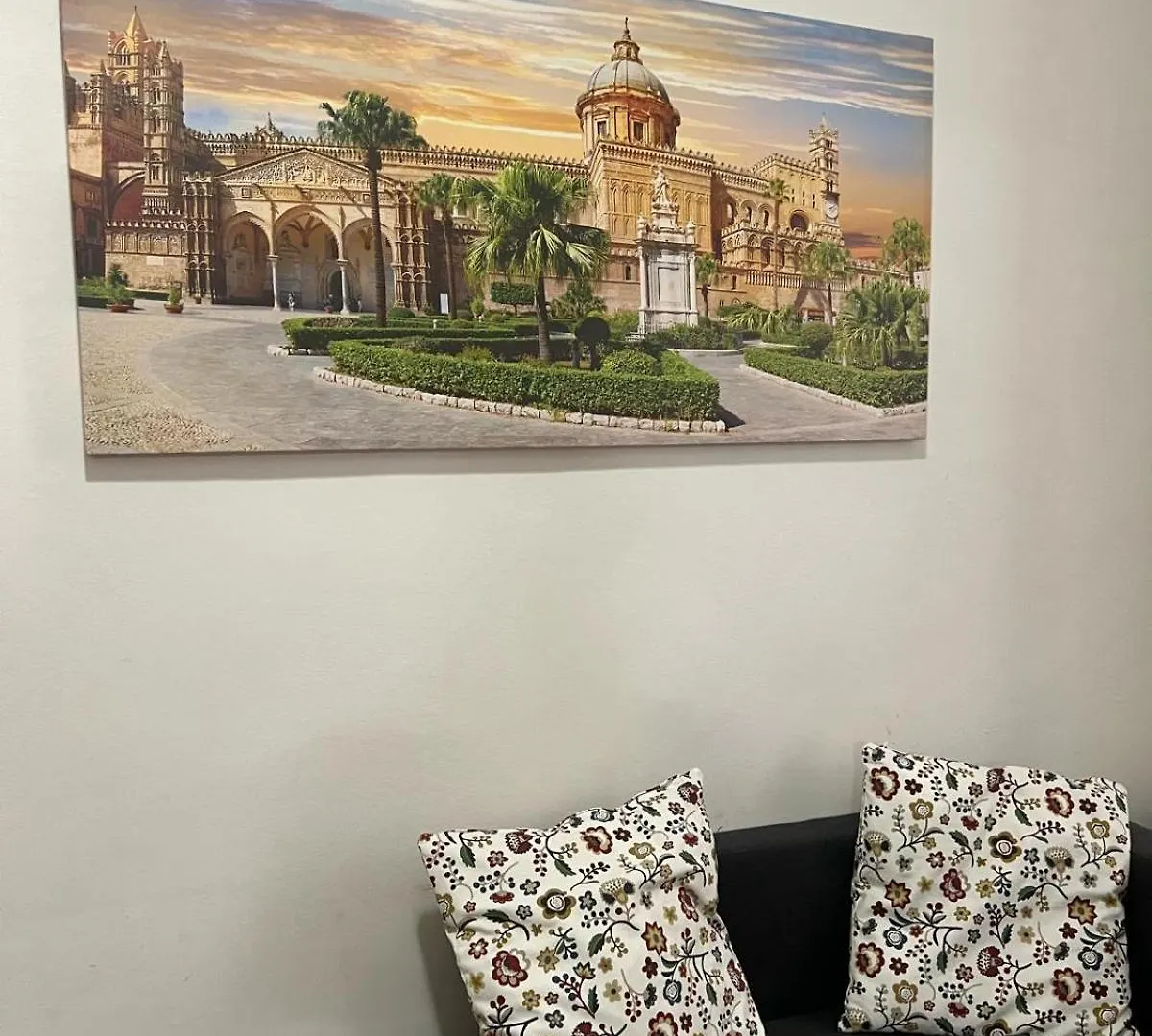 Le Colonne Del Massimo - Apartment In Front Of Massimo Theatre Palermo